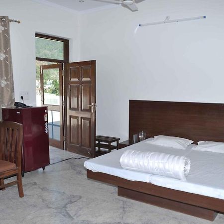 Shivanta Residency Hotel Risikés Szoba fotó