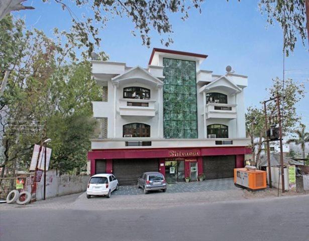 Shivanta Residency Hotel Risikés Kültér fotó